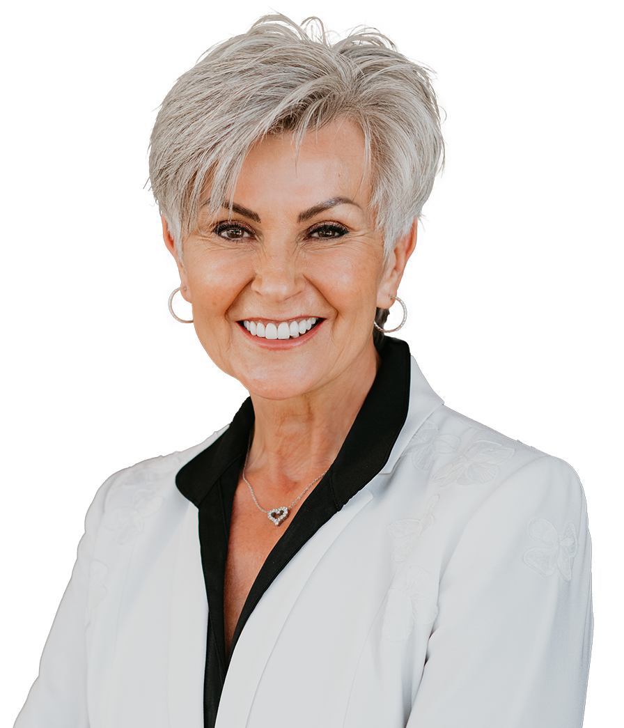 Luxury Real Estate Agent Ida Doman Headshot | IS Luxury